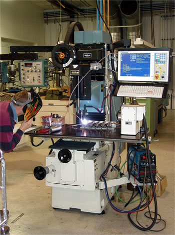 CNC Tig Welder uses a CENTROID M400 CNC control